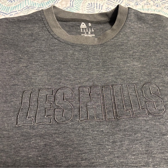 Small Reebok Les Mills Sweater Dress - Picture 6 of 9